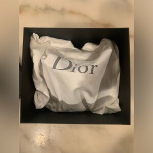 CHRISTIAN DIOR
DiorClub1 Sun Visor Pink